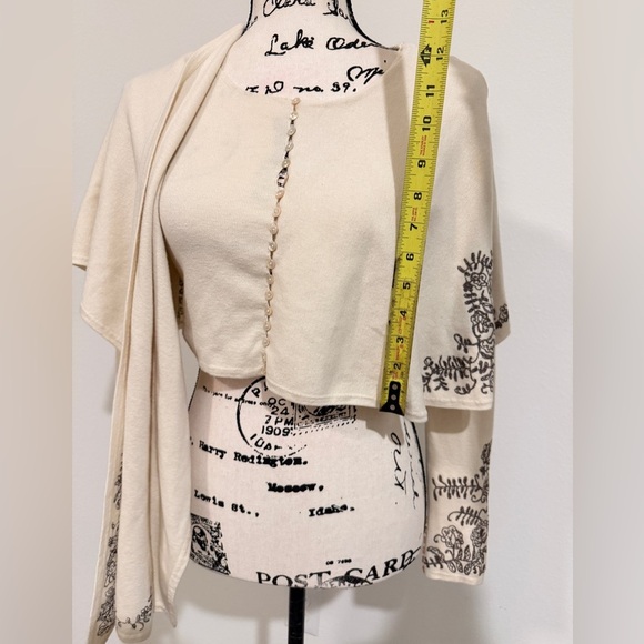 Anthropologie Moth Wrap Cardigan Embroidered Sz XS Wool Blend Quiet Luxury - Picture 3 of 16